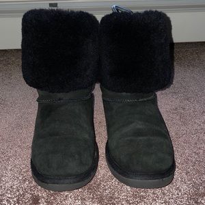 Black Tall Ugg’s